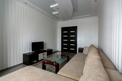 Apartments on Zakharova 24 - 2 rooms