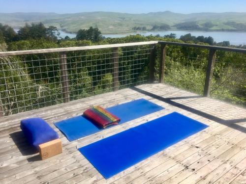 Attractions, Modern Home with Panoramic Views and Centrally located in Point Reyes National Park in Inverness (CA)