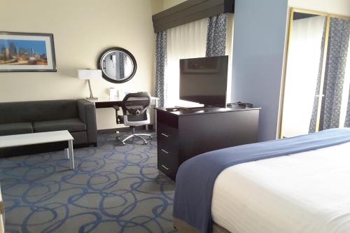 Holiday Inn Express Hotel & Suites Lawrenceville an IHG Hotel - image 6