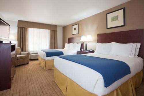 Holiday Inn Express Hotel & Suites Antigo, an IHG Hotel