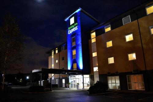 Holiday Inn Express Birmingham Star City