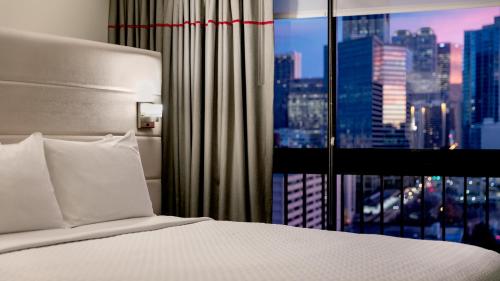 Crowne Plaza Atlanta Midtown an IHG Hotel - image 4