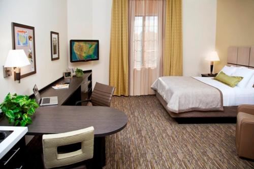 Candlewood Suites - Austin Airport, an IHG Hotel