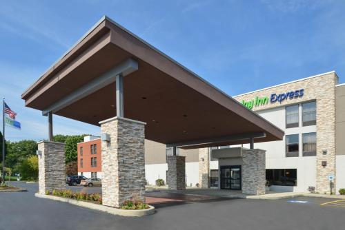 . Holiday Inn Express Olean, NY