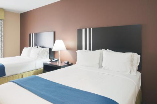 Holiday Inn Express Columbia an IHG Hotel - image 4