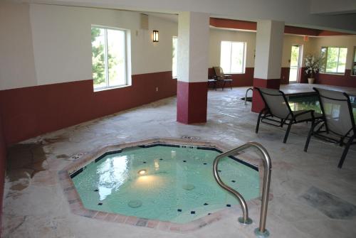 Holiday Inn Express Boonville an IHG Hotel - image 6