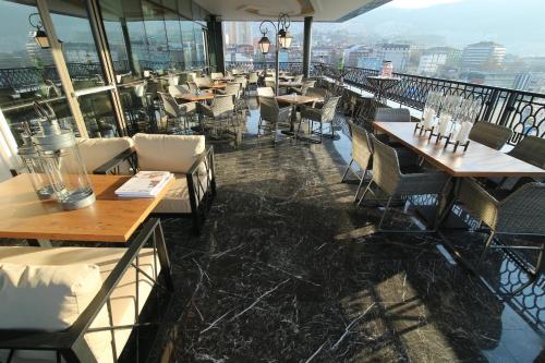 223473869 Holiday Inn Bursa - City Centre by IHG