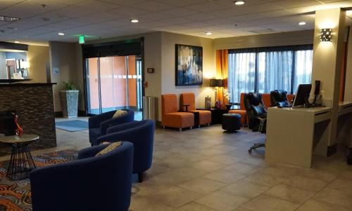 Holiday Inn Express & Suites Nashville Southeast - Antioch, an IHG Hotel