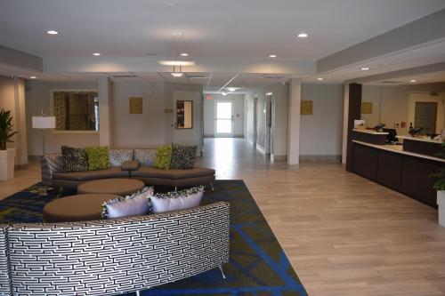 Candlewood Suites - Nashville Metro Center, an IHG Hotel