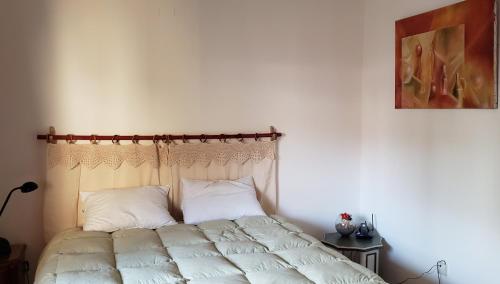 Deluxe King Room image 3