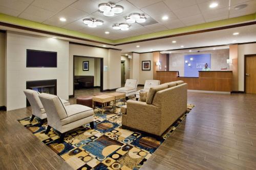 Holiday Inn Express Hotel & Suites Buford NE - Lake Lanier Area