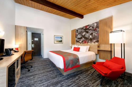 Ramada by Wyndham Santa Barbara in Santa Barbara, USA