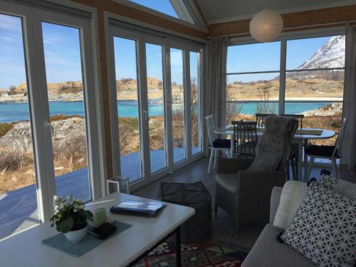 Superior Cottage with Sea View in Senja - Accommodation - Senjehesten