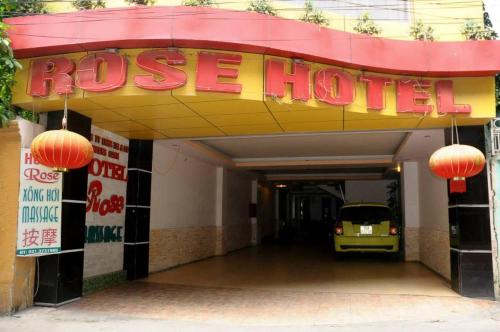 Είσοδος, Rose Hotel in Ράο Μπριτζ
