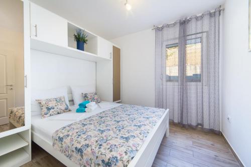 Apartments Maša - image 5