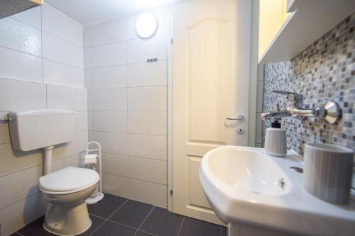 Apartments Maša - image 13
