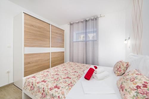 Apartments Maša - image 10