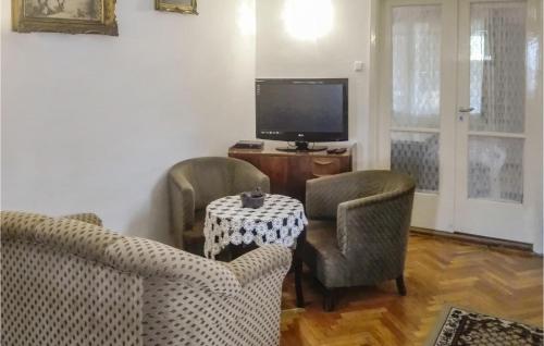  Holiday home Csalogány u-Balatonboglár in Balatonboglár