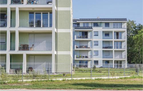  Beautiful apartment in Balatonlelle w/ WiFi and 3 Bedrooms in Balatonlelle