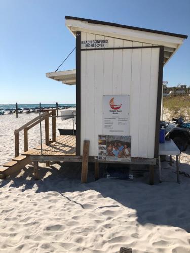 Blessed in Destin Waterview Condo 302