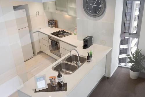 SK1 - 2 level 2 Bedroom Skyline SkyHome