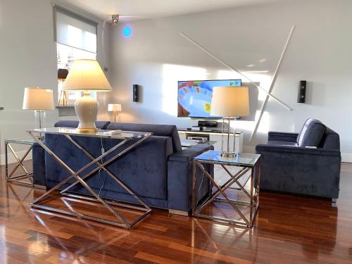 Luxury Apartments MONDRIAN Market Square III - image 4