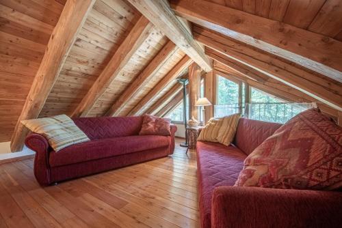 Chalet di Montagna Immerso nella Natura