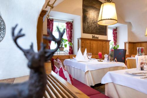 Hotel & Restaurant Wastlwirt - Hôtel - Sankt Michael im Lungau