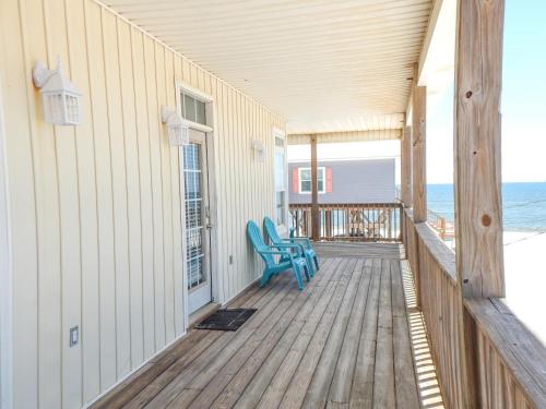 049 Beach Comber - image 3