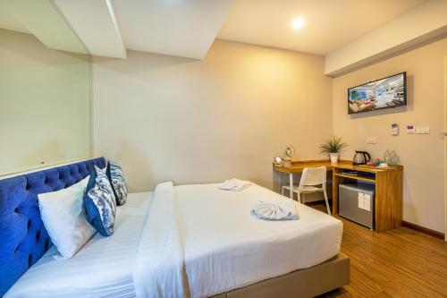 room detail thumbnail 0