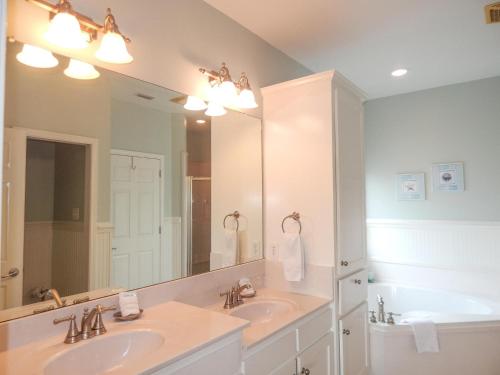 014 Beachwalk - image 4