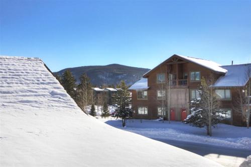 Mount Victoria Lodge #D - main image
