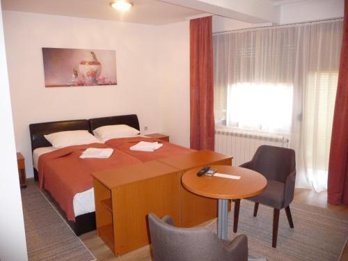 Sobe Rooms Aleksandar - image 11