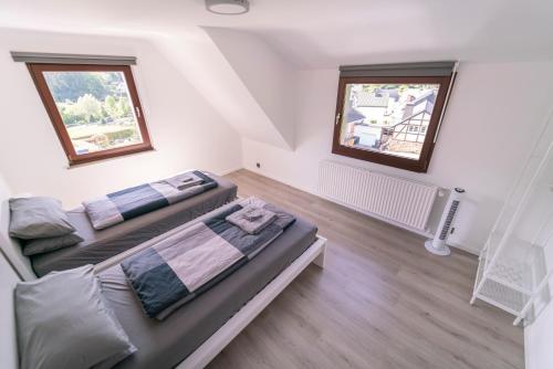 North Loop Rooms 5.7km von Kaltenborn entfernt
