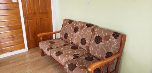 Unit 5/6 Private Apartment - Roseau - image 4