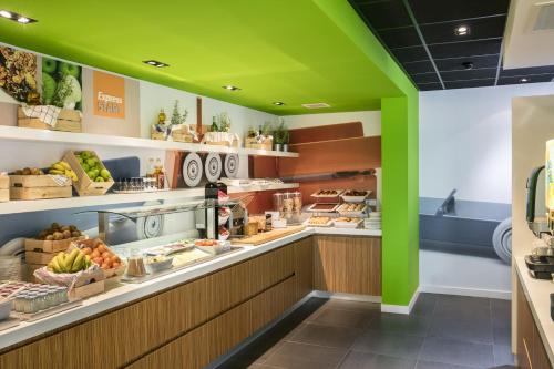 Ételek és italok, Holiday Inn Express Utrecht - Papendorp By IHG in Utrecht
