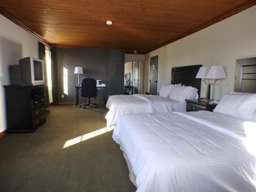 Riverview Lodge