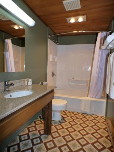 Riverview Lodge