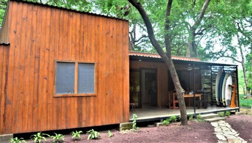 Mola Mola Surf Popoyo in 托拉