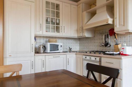 Bright house with 2 bedrooms & a unique terrace, Bergamo (foto 10)