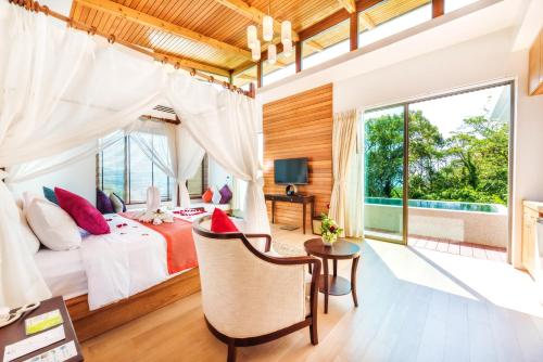 Wyndham Sea Pearl Resort Phuket in Phuket