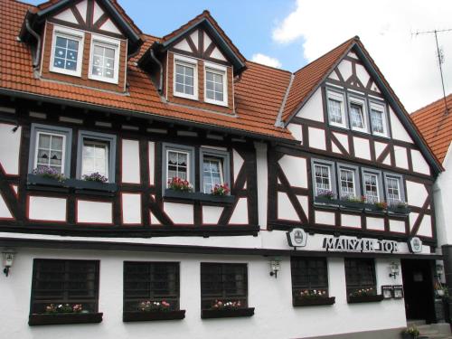 Restaurant / Pension Mainzer Tor - Accommodation - Alsfeld