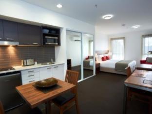 Quest Werribee, Werribee (photo 2)
