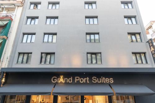 Grand Port Suites - image 7