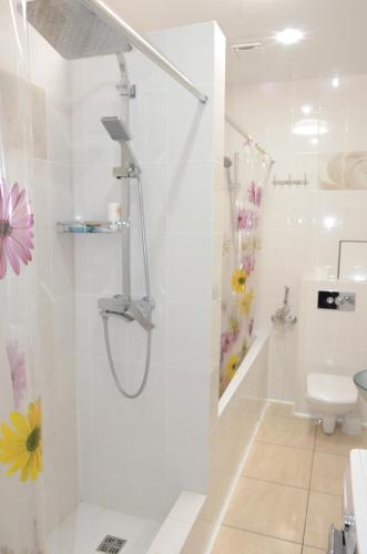 Apartment on Mebelnyi 1 - image 3