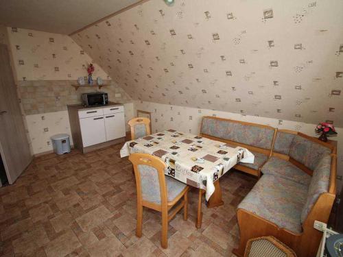 Ferienwohnung am Kaiserwald 15191 - image 4