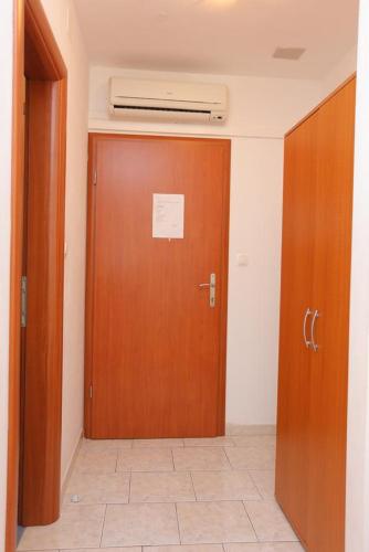 Apartments and rooms by the sea Trogir - 16536 - image 6