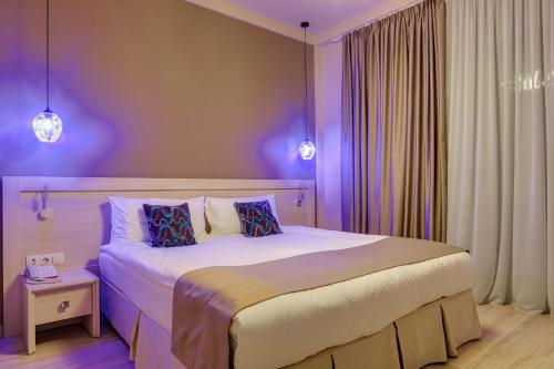 1 queen bed