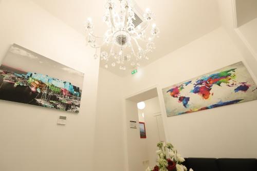 Mecla Suites - image 4