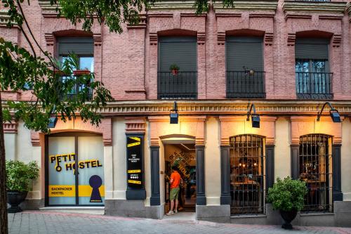 Petit Hostel La Latina, Madrid